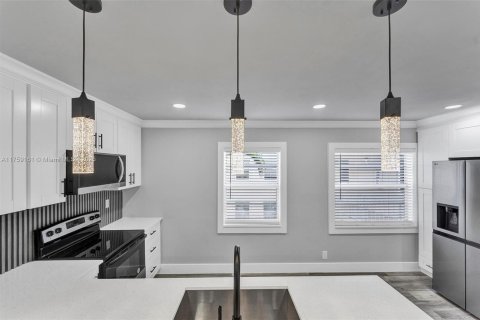 Condo in Delray Beach, Florida, 2 bedrooms  № 1707080 - photo 7