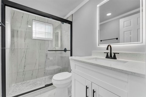 Condo in Delray Beach, Florida, 2 bedrooms  № 1707080 - photo 12
