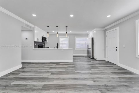 Condo in Delray Beach, Florida, 2 bedrooms  № 1707080 - photo 23