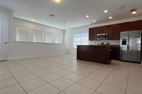 Снять в аренду квартиру в Орландо, Флорида 3 комнаты, 65.03м2, № 2150565 - фото 3