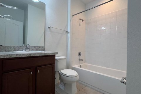 Снять в аренду квартиру в Орландо, Флорида 3 комнаты, 65.03м2, № 2150565 - фото 7