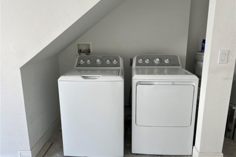 Снять в аренду квартиру в Орландо, Флорида 3 комнаты, 65.03м2, № 2150565 - фото 8