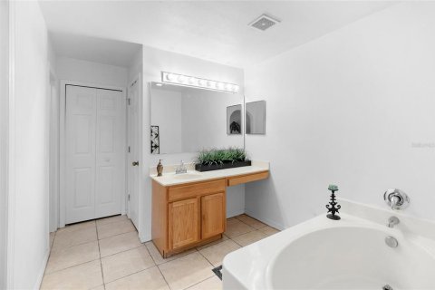 Casa en venta en Gibsonton, Florida, 4 dormitorios, 262.45 m2 № 1910858 - foto 24