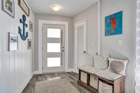 House in Fort Lauderdale, Florida 3 bedrooms, 257.15 sq.m. № 2181591 - photo 10