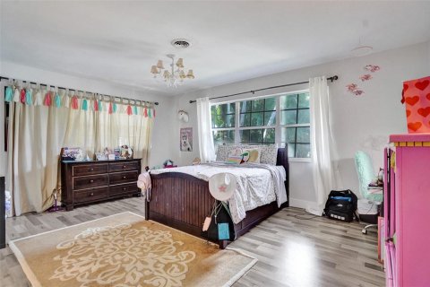 House in Fort Lauderdale, Florida 3 bedrooms, 257.15 sq.m. № 2181591 - photo 24