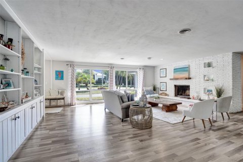 House in Fort Lauderdale, Florida 3 bedrooms, 257.15 sq.m. № 2181591 - photo 12