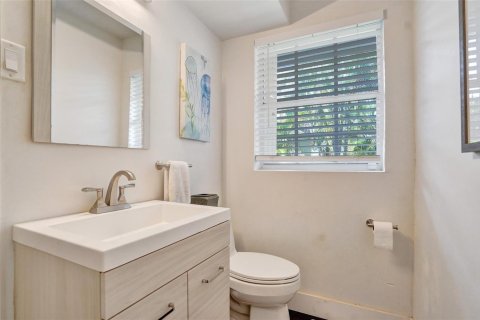 House in Fort Lauderdale, Florida 3 bedrooms, 257.15 sq.m. № 2181591 - photo 23