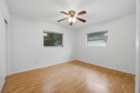 House in Dunedin, Florida 2 bedrooms, 133.13 sq.m. № 2400342 - photo 16