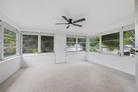 House in Dunedin, Florida 2 bedrooms, 133.13 sq.m. № 2400342 - photo 19