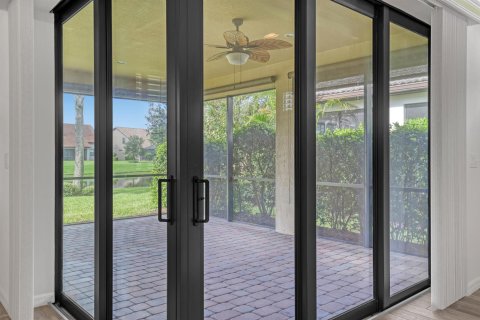 Villa ou maison à vendre à Port St. Lucie, Floride: 2 chambres, 189.61 m2 № 2413143 - photo 6