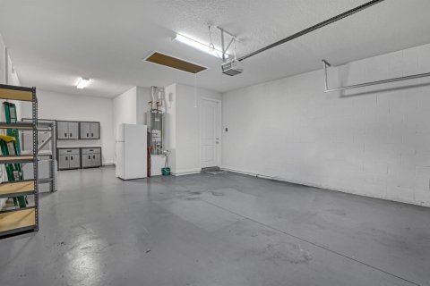 Villa ou maison à vendre à Port St. Lucie, Floride: 2 chambres, 189.61 m2 № 2413143 - photo 27
