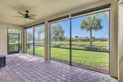 Villa ou maison à vendre à Port St. Lucie, Floride: 2 chambres, 189.61 m2 № 2413143 - photo 30