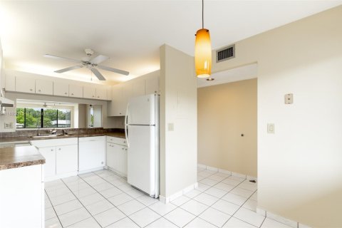 Copropriété à vendre à Tamarac, Floride: 2 chambres, 114.08 m2 № 1937823 - photo 2