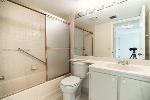 Copropriété à vendre à Tamarac, Floride: 2 chambres, 114.08 m2 № 1937823 - photo 19