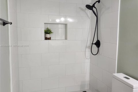 Снять в аренду кондоминиум в Хайалиа, Флорида 1 спальня, 55.74м2, № 1986874 - фото 15