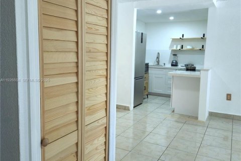 Снять в аренду кондоминиум в Хайалиа, Флорида 1 спальня, 55.74м2, № 1986874 - фото 11