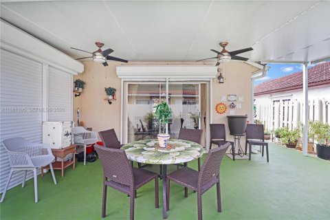 Купить виллу или дом в Майами, Флорида 4 спальни, 176.89м2, № 2154464 - фото 2