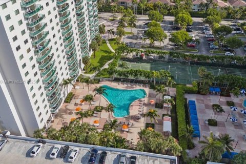 Copropriété à louer à Sunny Isles Beach, Floride: 1 chambre, 93.37 m2 № 1946865 - photo 8
