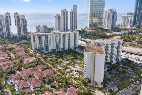 Copropriété à louer à Sunny Isles Beach, Floride: 1 chambre, 93.37 m2 № 1946865 - photo 4