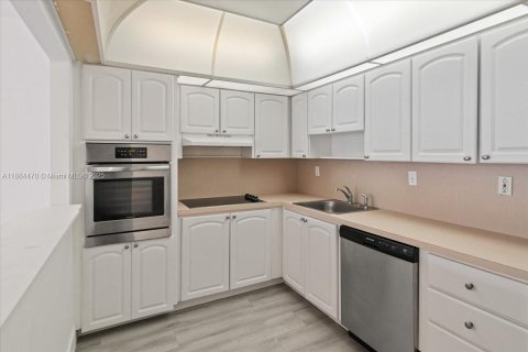 Copropriété à louer à Sunny Isles Beach, Floride: 1 chambre, 93.37 m2 № 1946865 - photo 21