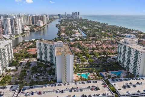 Copropriété à louer à Sunny Isles Beach, Floride: 1 chambre, 93.37 m2 № 1946865 - photo 6