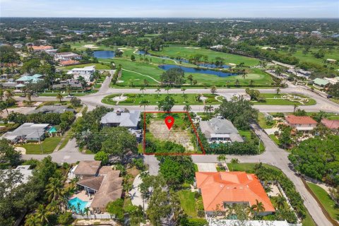 Terreno en venta en Saint Petersburg, Florida № 1916586 - foto 1