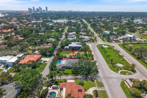 Terreno en venta en Saint Petersburg, Florida № 1916586 - foto 10