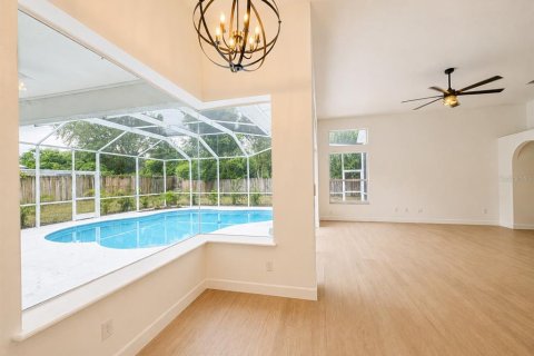 House in Brandon, Florida 5 bedrooms, 267.74 sq.m. № 2324422 - photo 17