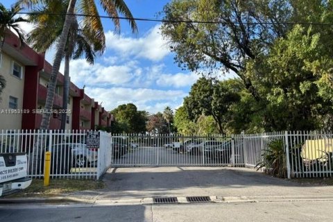 Appartement à louer à Miami, Floride: 1 chambre, 51.1 m2 № 2007531 - photo 6