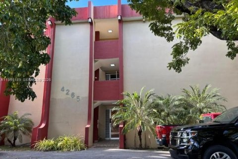 Appartement à Miami, Floride 1 chambre, 51.1 m2 № 2007531