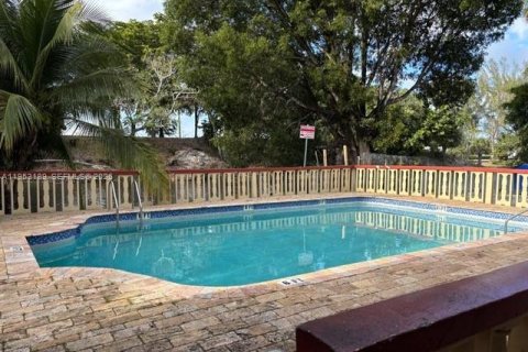 Appartement à louer à Miami, Floride: 1 chambre, 51.1 m2 № 2007531 - photo 4