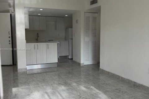 Appartement à louer à Miami, Floride: 1 chambre, 51.1 m2 № 2007531 - photo 5