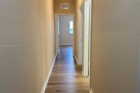 House in West Palm Beach, Florida 3 bedrooms, 146.6 sq.m. № 1887858 - photo 20