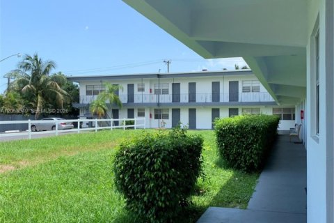 Apartamento en alquiler en Hollywood, Florida, 1 dormitorio № 2179426 - foto 13
