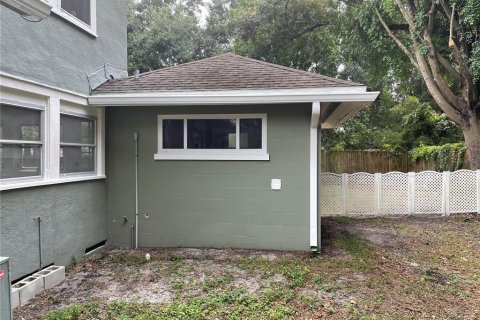 Villa ou maison à louer à Winter Haven, Floride: 3 chambres, 159.98 m2 № 1832071 - photo 12