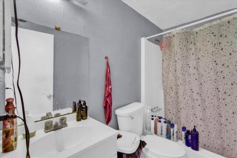 Propiedad comercial en venta en Bradenton, Florida, 6 dormitorios, 175.59 m2 № 2299615 - foto 14