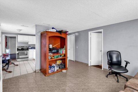 Propiedad comercial en venta en Bradenton, Florida, 6 dormitorios, 175.59 m2 № 2299615 - foto 9