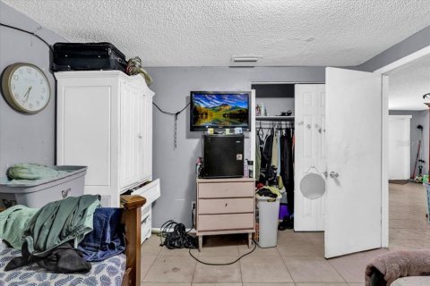 Propiedad comercial en venta en Bradenton, Florida, 6 dormitorios, 175.59 m2 № 2299615 - foto 18