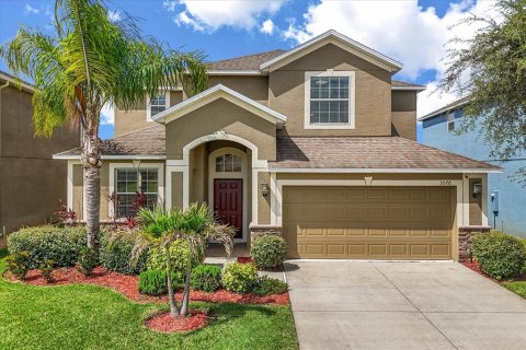 House in Davenport, Florida 5 bedrooms, 297.47 sq.m. № 1775591 - photo 1