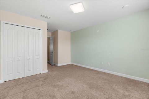 House in Davenport, Florida 5 bedrooms, 297.47 sq.m. № 1775591 - photo 28