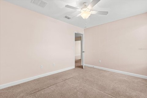 House in Davenport, Florida 5 bedrooms, 297.47 sq.m. № 1775591 - photo 26