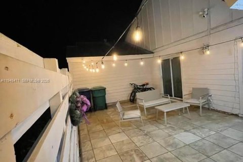 Copropriété à vendre à Miami, Floride: 1 chambre, 64.47 m2 № 2004413 - photo 18