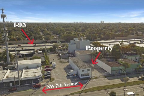 Commercial property in Miami, Florida № 2026722 - photo 3
