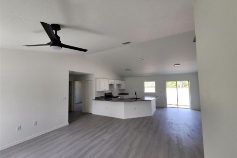 House in Dunnellon, Florida 3 bedrooms, 129.51 sq.m. № 1795676 - photo 10