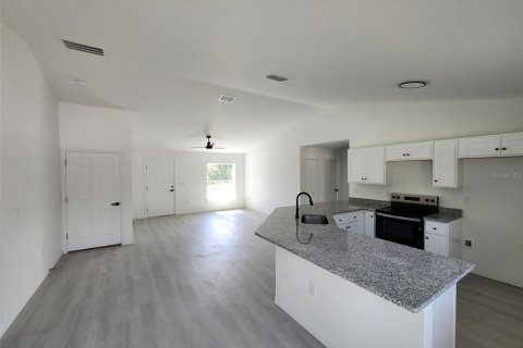 House in Dunnellon, Florida 3 bedrooms, 129.51 sq.m. № 1795676 - photo 5