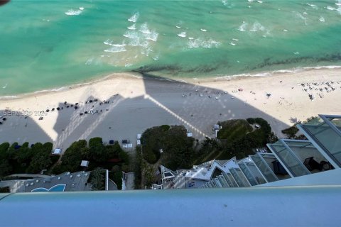 Купить кондоминиум в Санни-Айлс-Бич, Флорида 4 спальни, 222.41м2, № 2003449 - фото 5