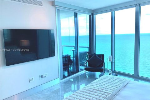 Купить кондоминиум в Санни-Айлс-Бич, Флорида 4 спальни, 222.41м2, № 2003449 - фото 22