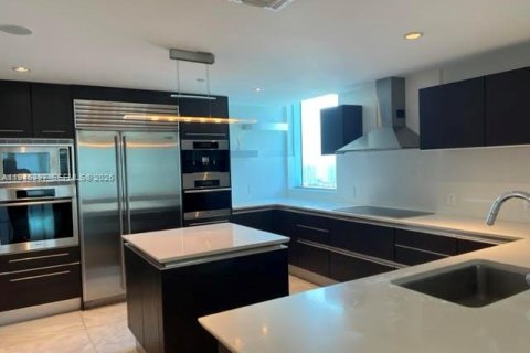 Купить кондоминиум в Санни-Айлс-Бич, Флорида 4 спальни, 222.41м2, № 2003449 - фото 9