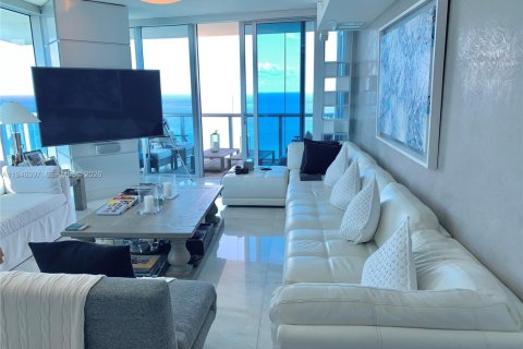 Condo à Sunny Isles Beach, Floride, 4 chambres  № 2003449