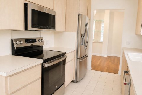 House in Hobe Sound, Florida 3 bedrooms, 187.38 sq.m. № 2301853 - photo 4